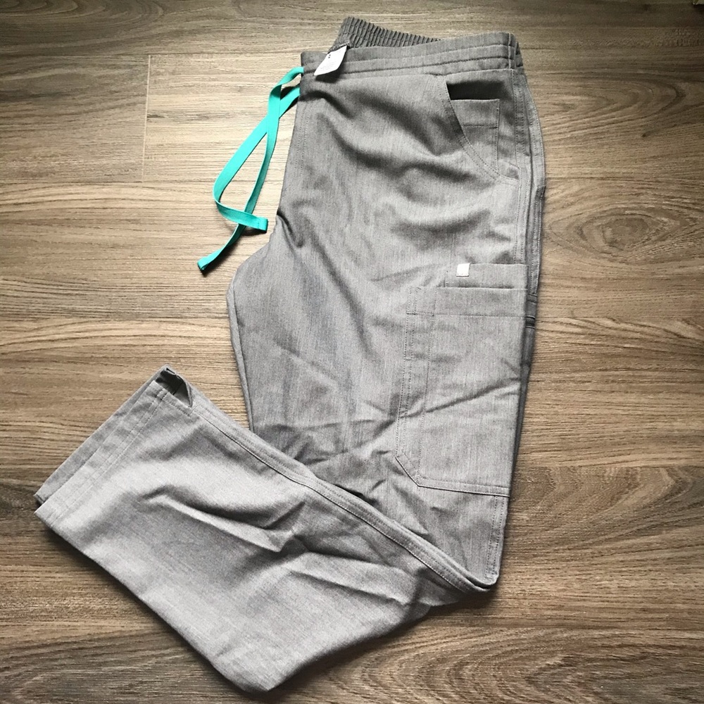 Figs Yola Scrub Pants-Medium Petite